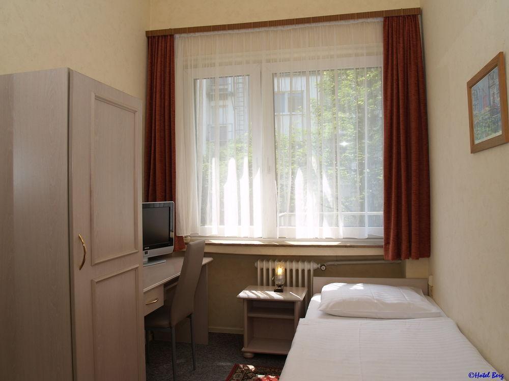 Hotel Berg Köln Exteriör bild